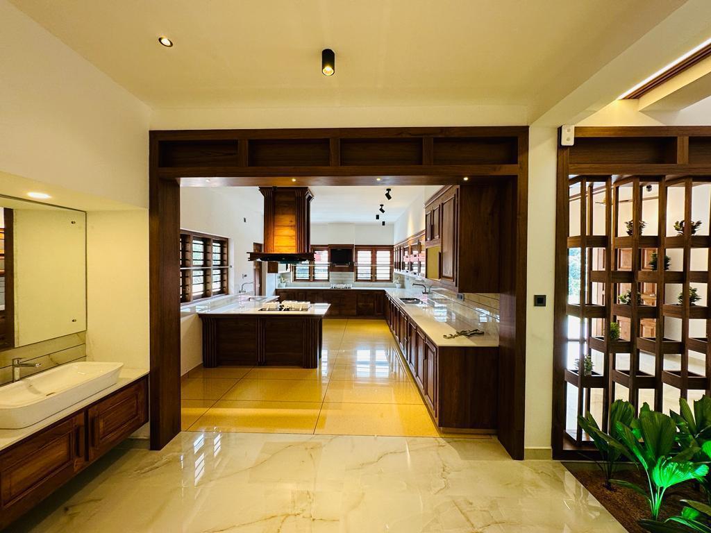 3600sqft 4BHk Semifurnished House with 11.5cents of Land in Pala, Kottayam