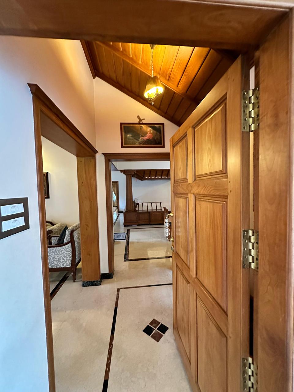 3700sqft 4BHK Furnished House