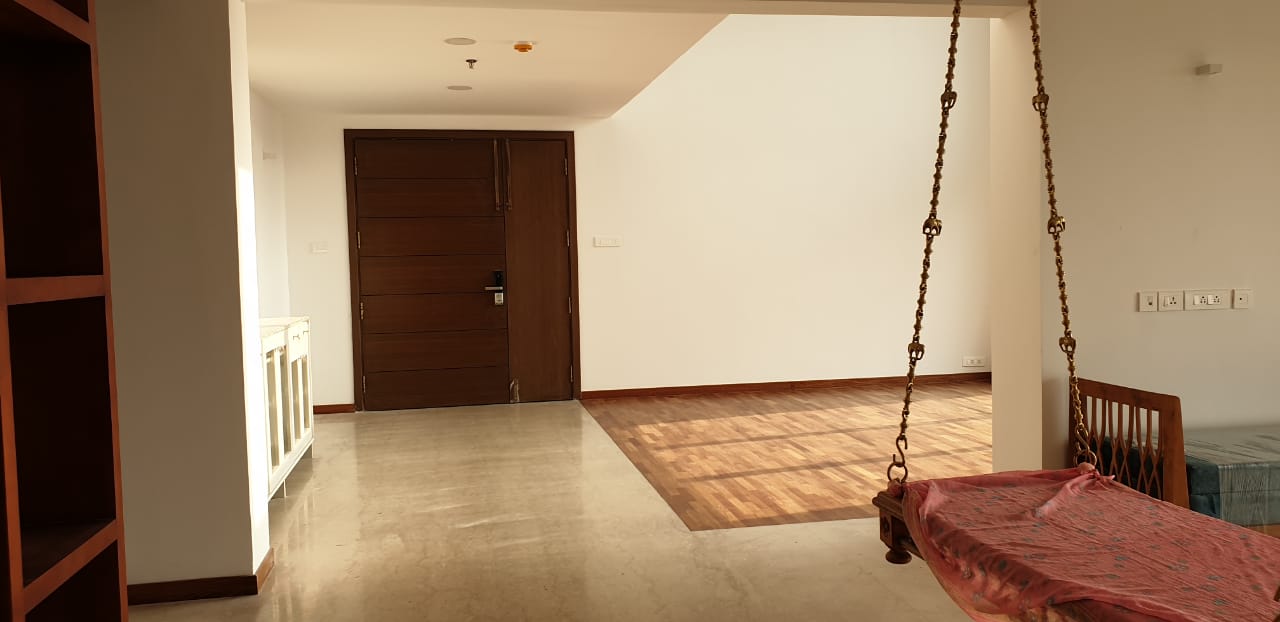 3600sqft 4BHK Fully furnished Duplex Flat