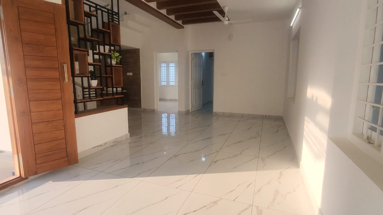 3BHK Villa with 4cent in Kakkanad - for sale in Kakkanadu, Kochi ( Ernakulam ), Kerala