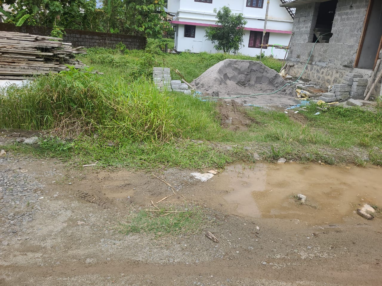 4 Cents of Land - for sale in Eroor, Kochi, Kerala