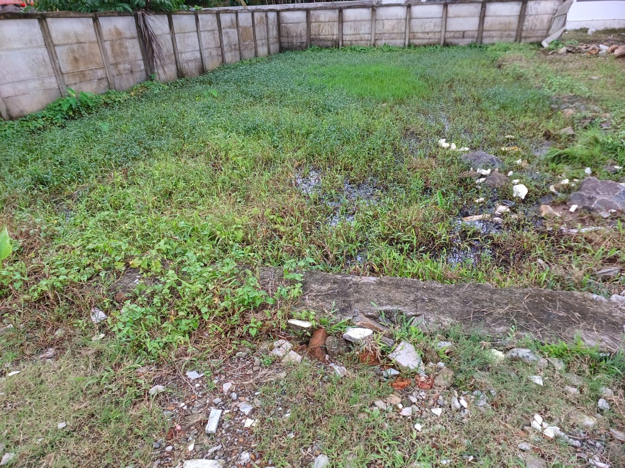 4 cents of Residential Land in Maradu - for sale in Maradu, Kochi ( Ernakulam ), Kerala