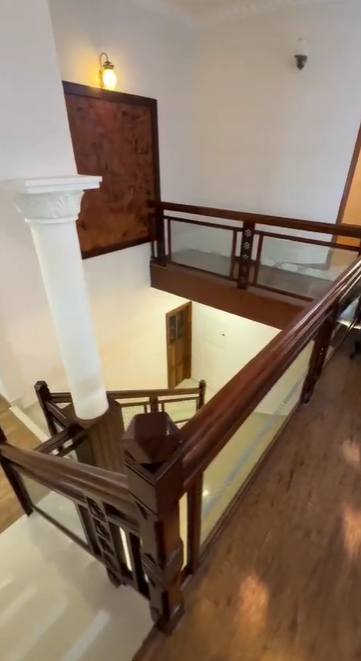 4000sqft 5BHK House