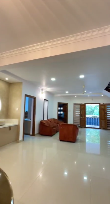 4000sqft 5BHK House