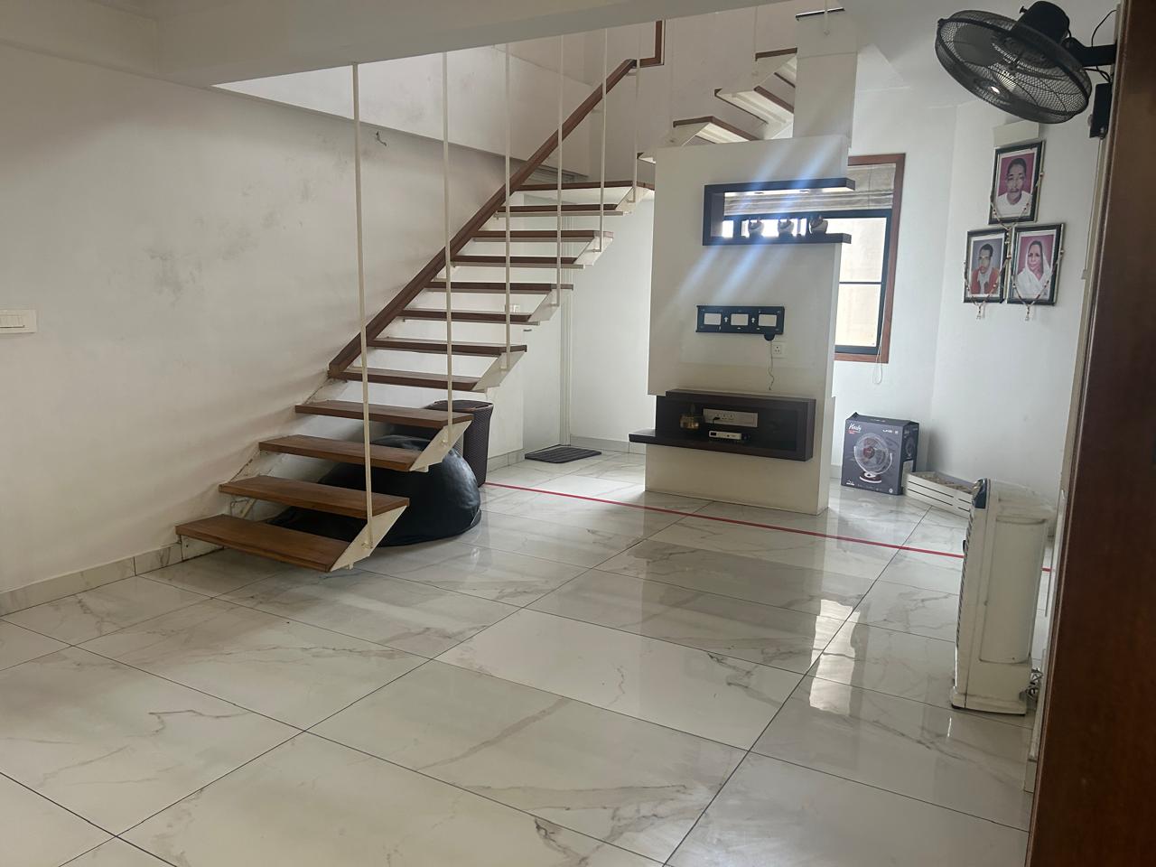 4600sqft 5BHK Fully furnished Duplex Apartment