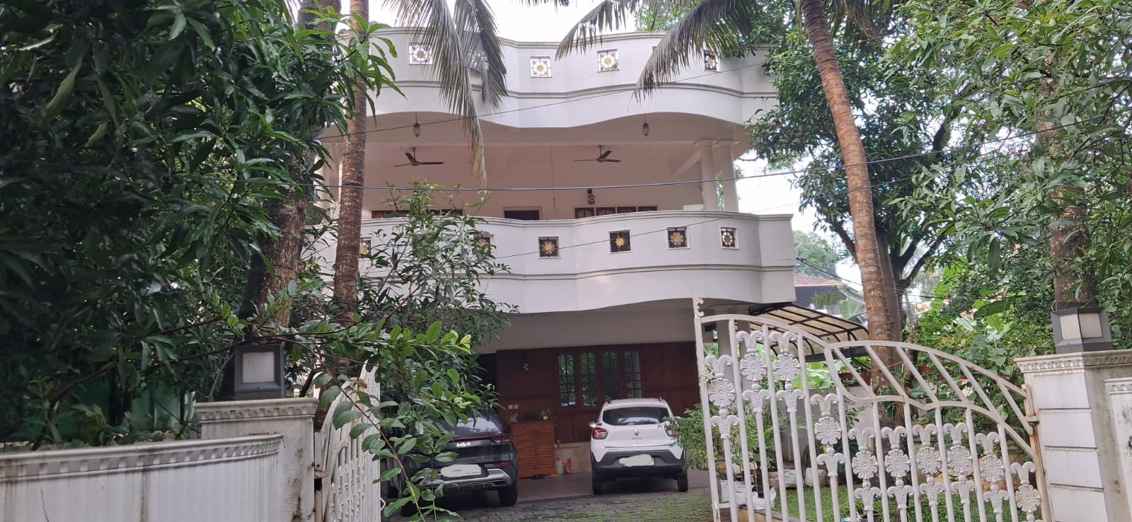 4900sqft 4BHK+Office room House