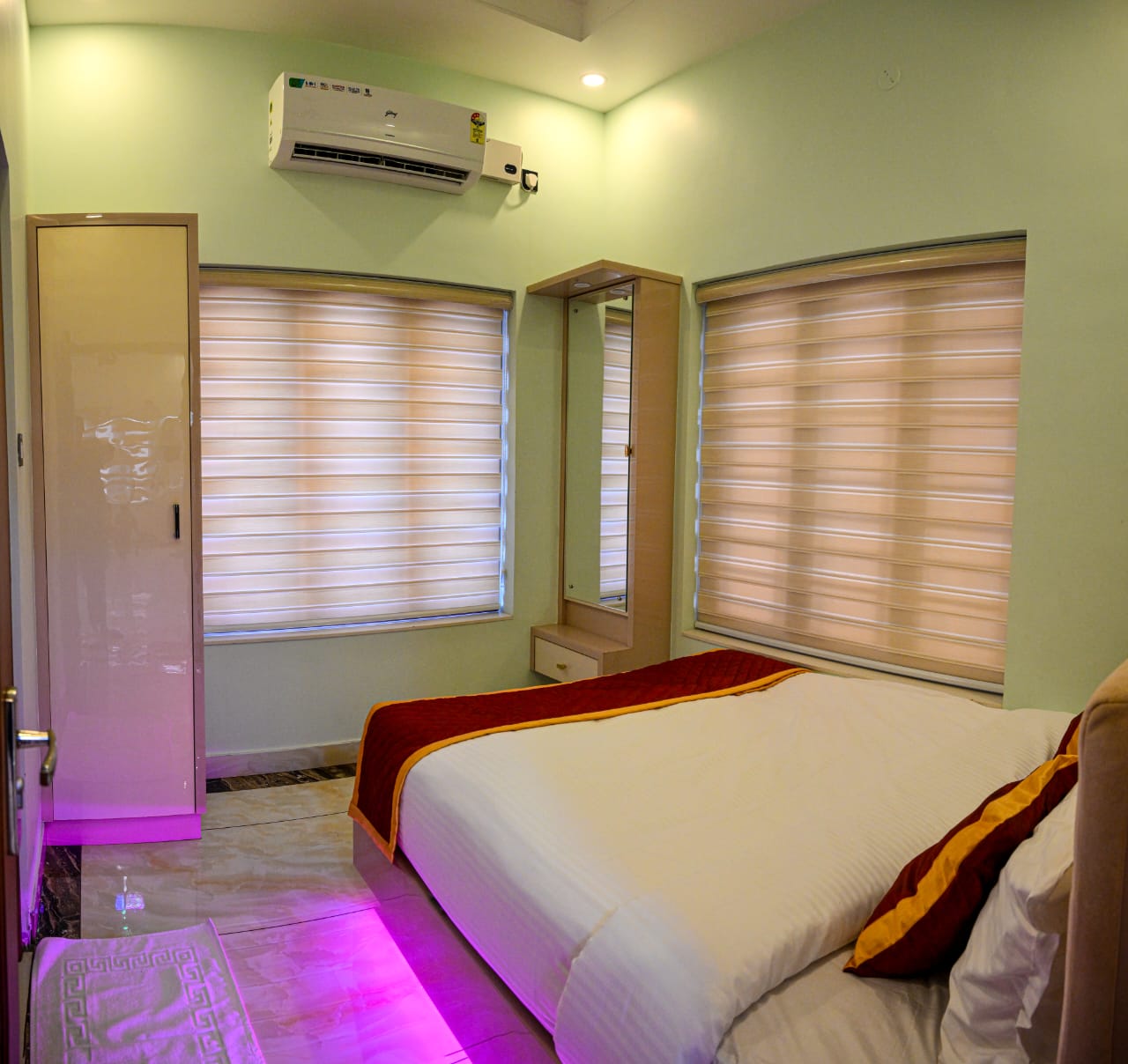 4BHK Fully Furnished Brand-new house 2300 sqft in Maradu