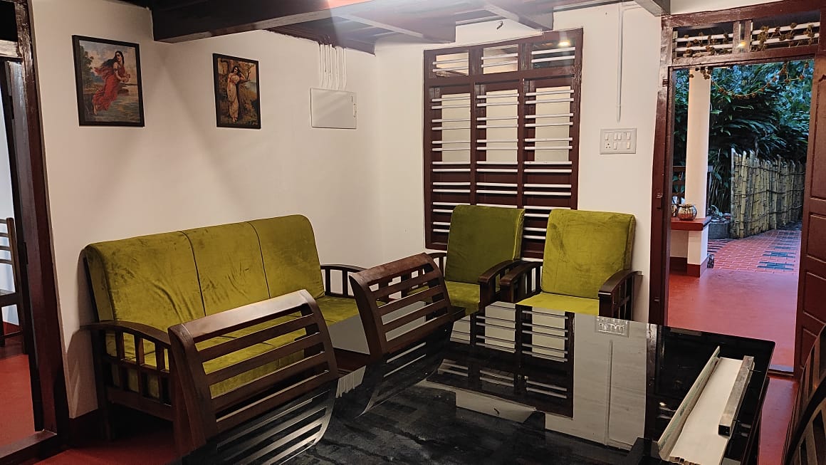 4BHK Home Stay with 1 Acre Land
