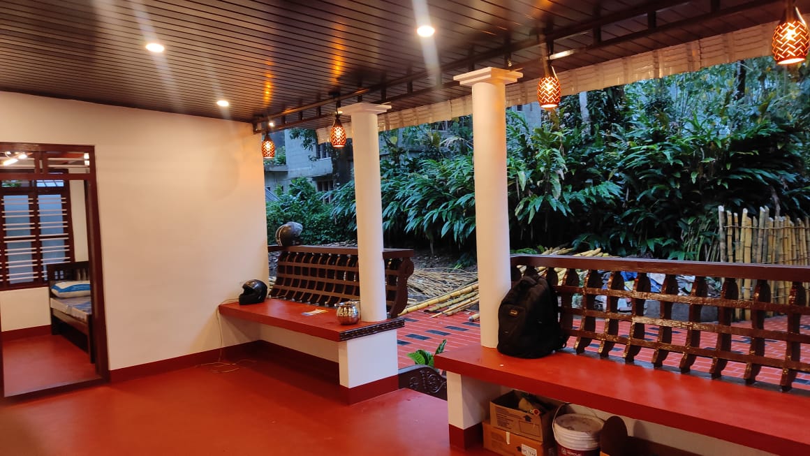 4BHK Home Stay with 1 Acre Land