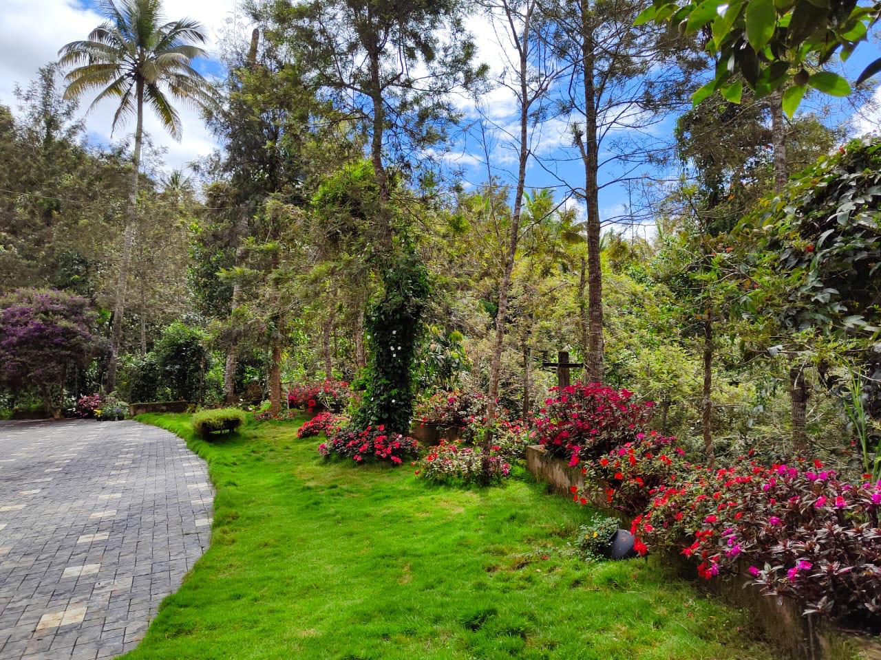 4BHK New Bungalow with 2.25acres of Land