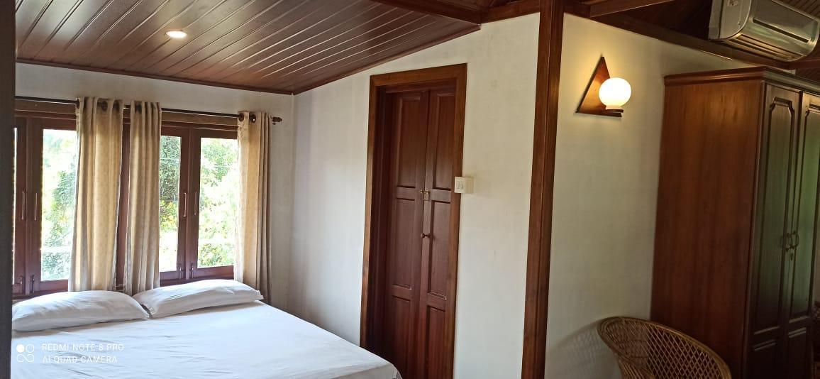 4BHK Resort with 5Acres of Land