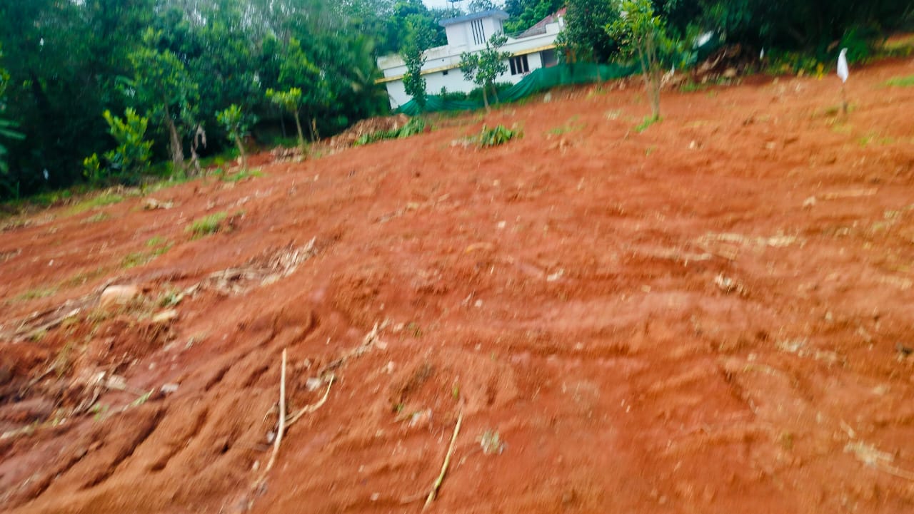 5.5 cents of House Plots - for sale in nedumbassery, Kochi, Kerala