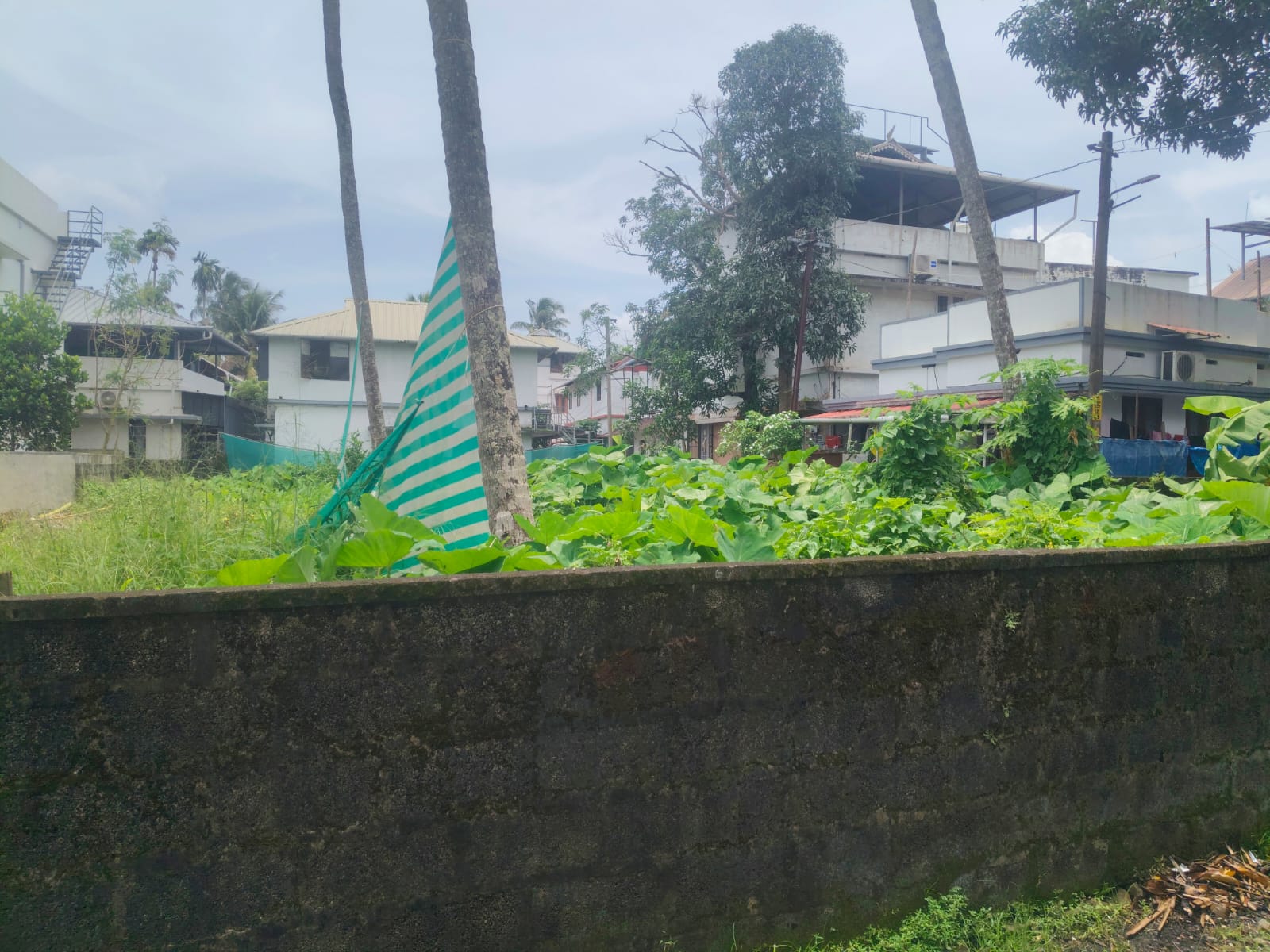 5 cents of Land - for sale in Maradu, Kochi ( Ernakulam ), Kerala