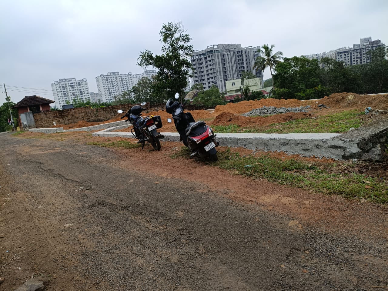 50 Cents of Land - for sale in Pallikkara, Kochi, Kerala