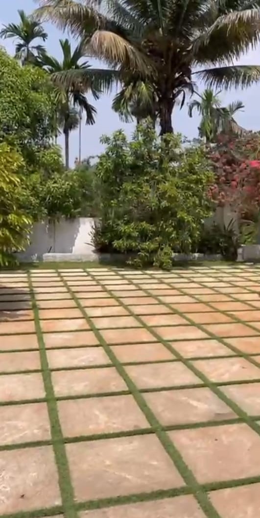 5000sqft 5BHK Semifurnished House with 46cents of Land