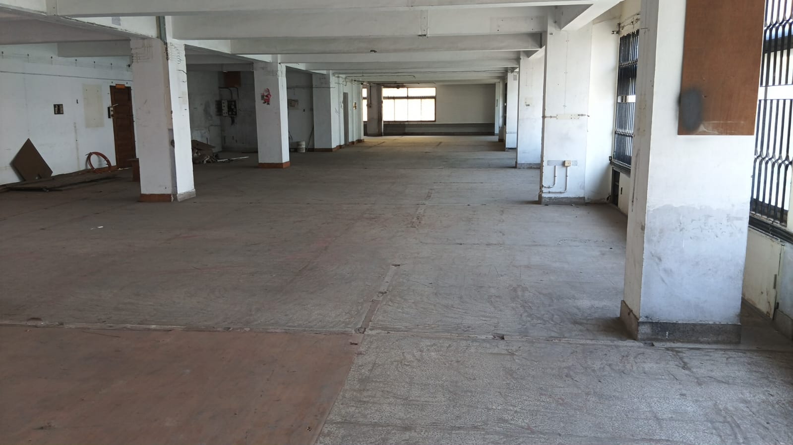 5000sqft Commercial Property