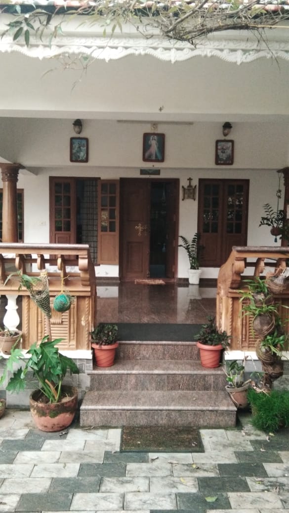 5BHK Fully Furnished House with 9.25cent Land, 3400sqft