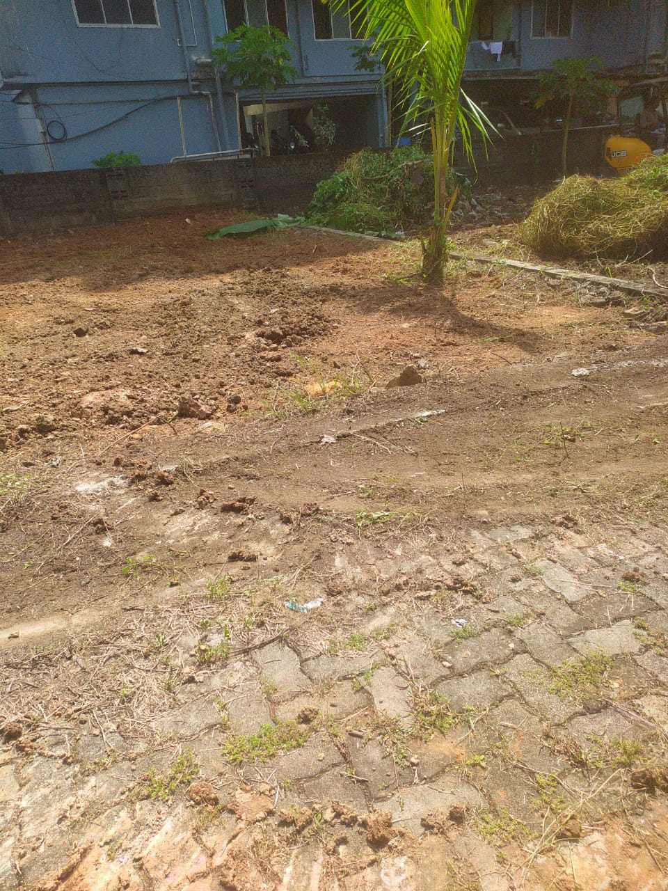 6.6 cents of Prime Commercial property with old Building - for sale in Kadavanthra, Kochi ( Ernakulam ), Kerala