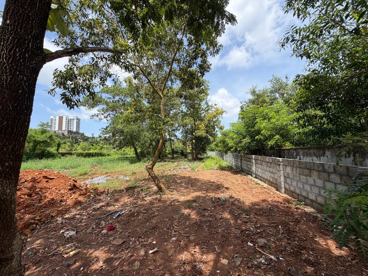 6.85 cents of Land