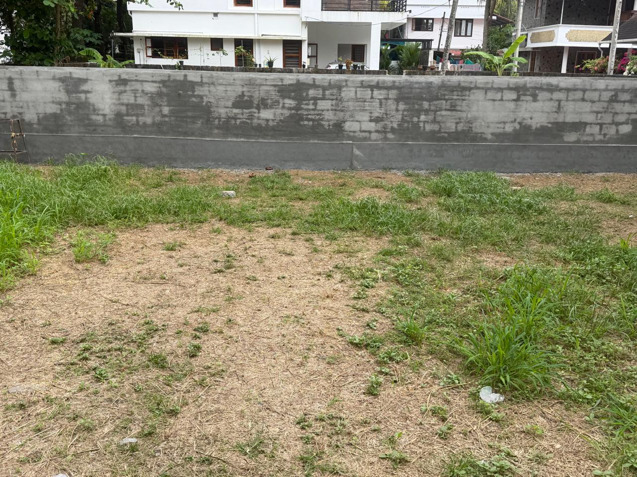 6 cents of Land - for sale in Tripunithara, Kochi ( Ernakulam ), Kerala