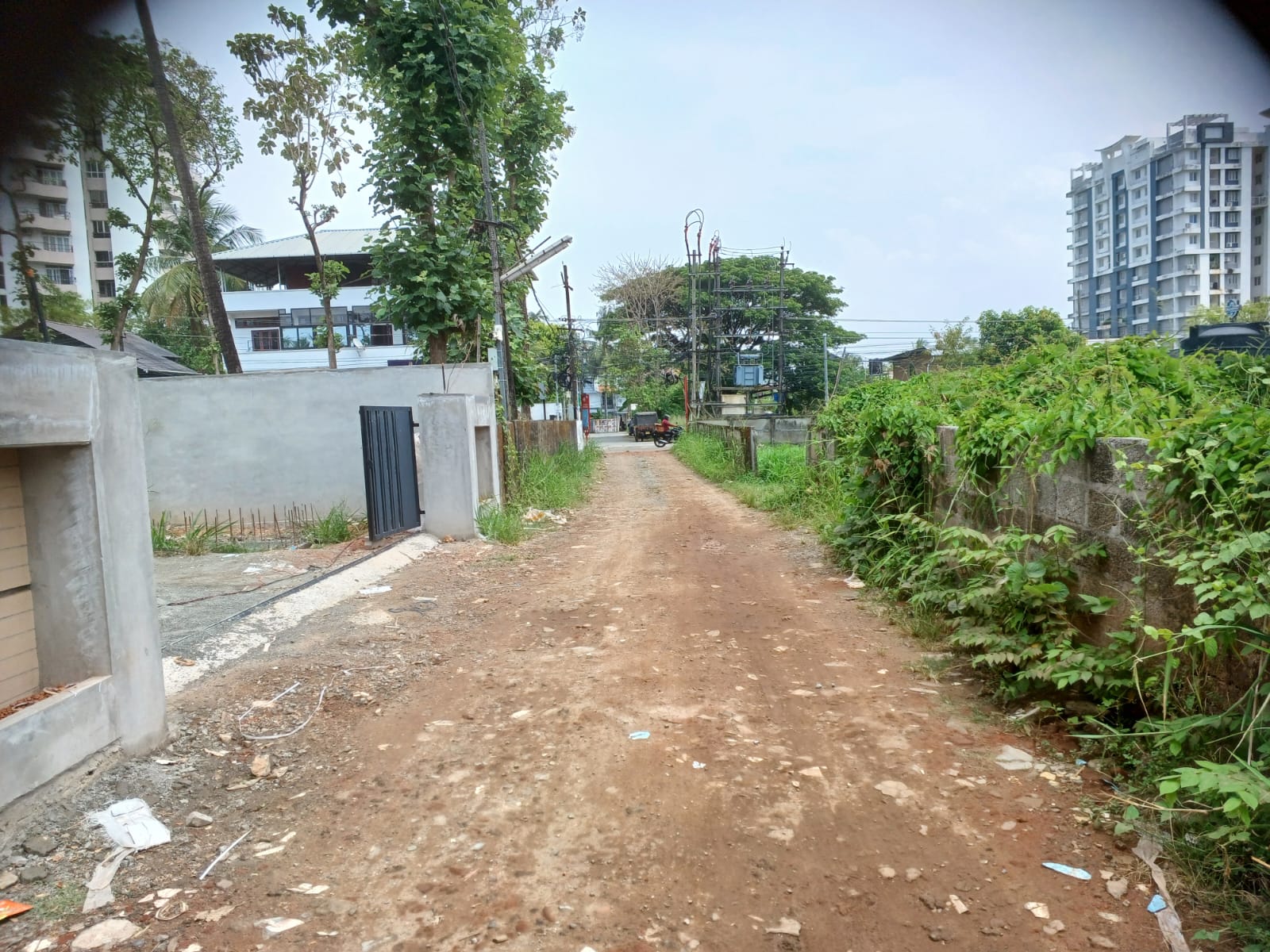 6 Cents Of Residential/Commercial Plot