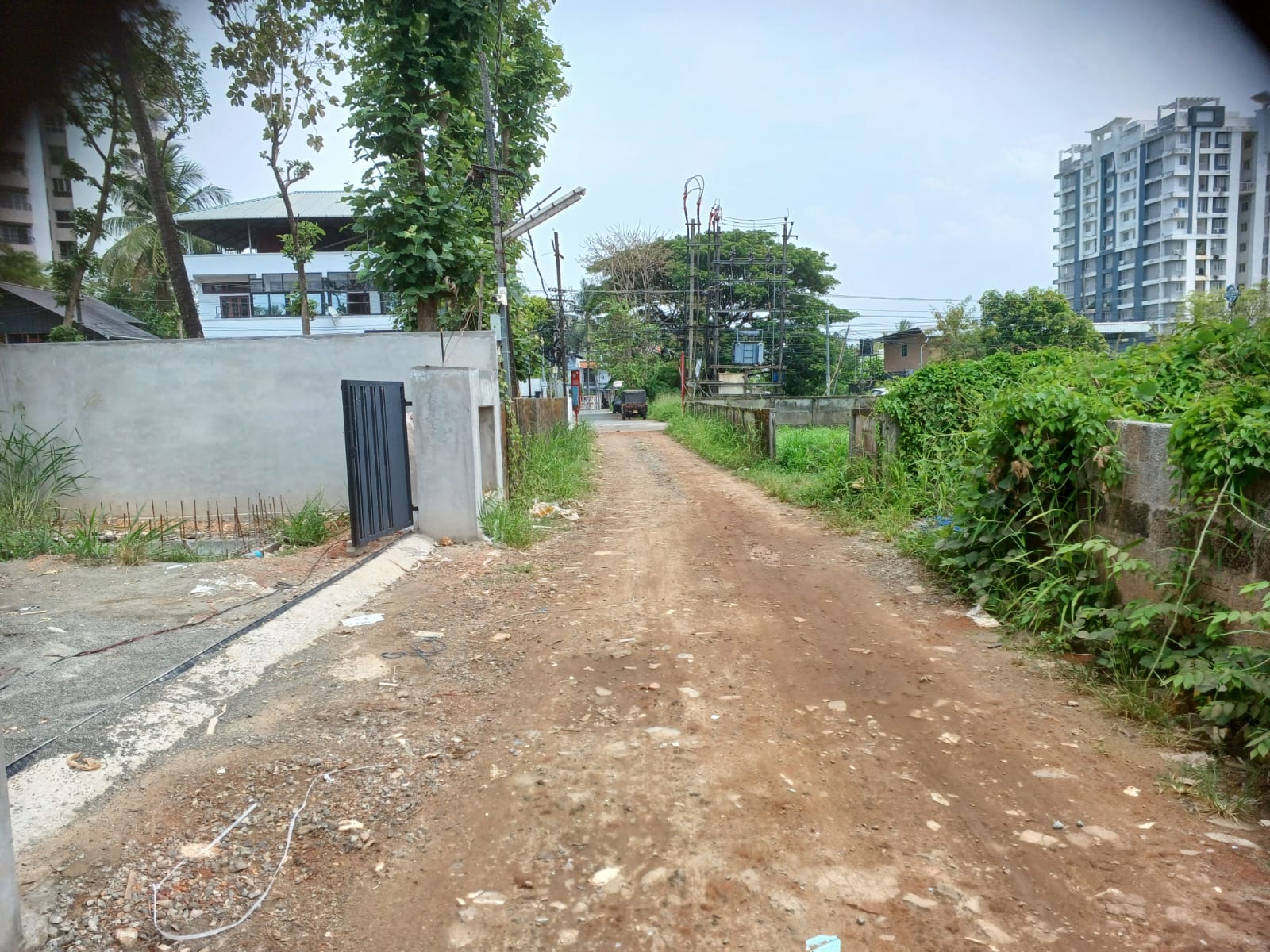 6 Cents Of Residential/Commercial Plot