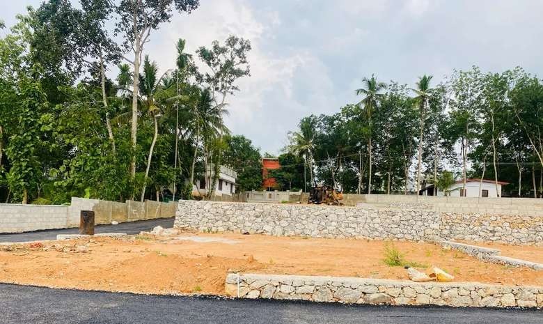 6 cents of Residential Plot in Andoorkonam, Trivandrum