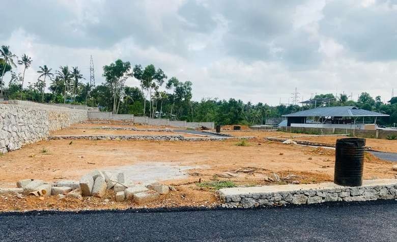 6 cents of Residential Plot in Andoorkonam, Trivandrum