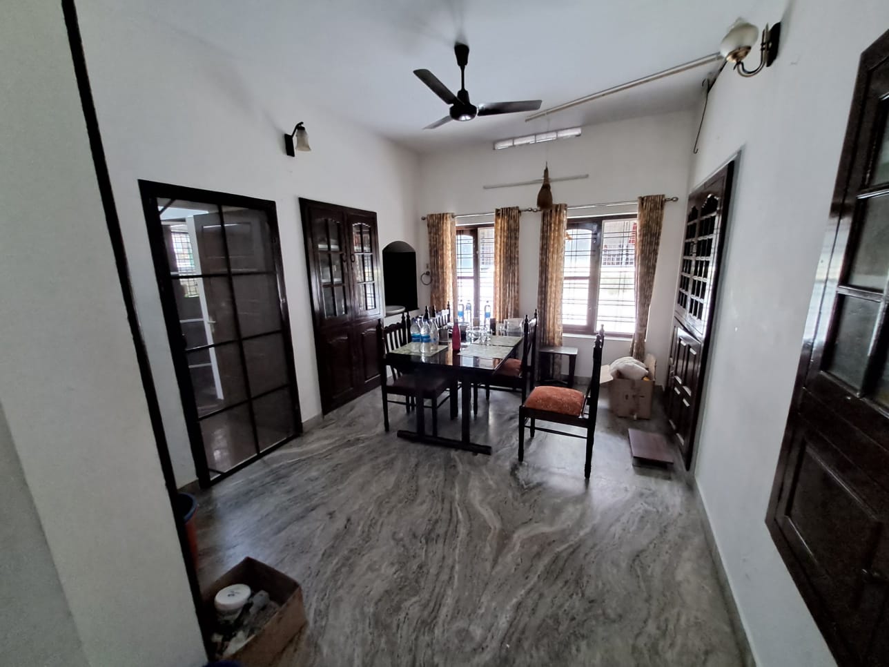 7.300Cents of Land with 3BHK Old House - for sale in kaloor, Kochi ( Ernakulam ), Kerala