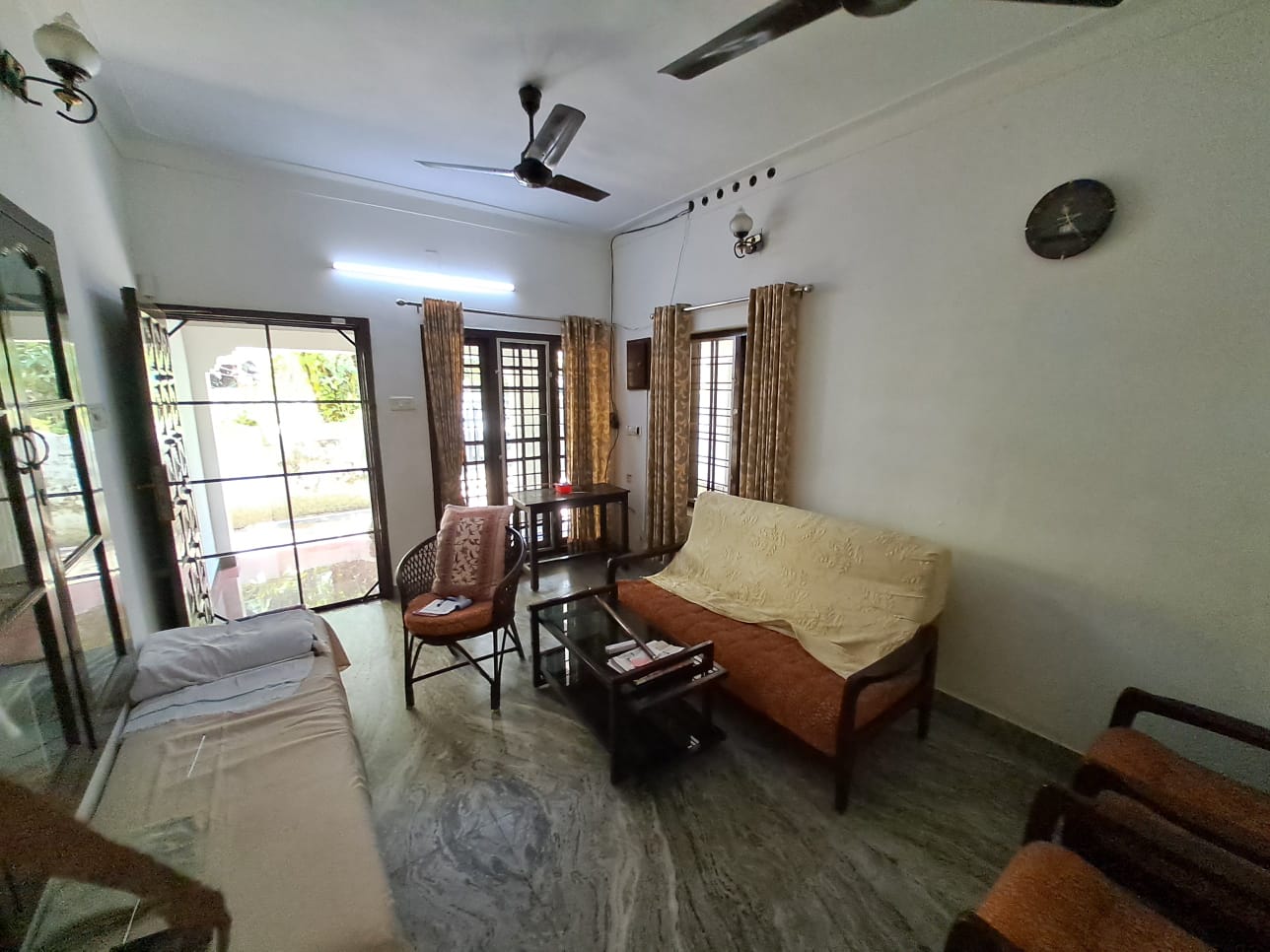 7.300Cents of Land with 3BHK Old House