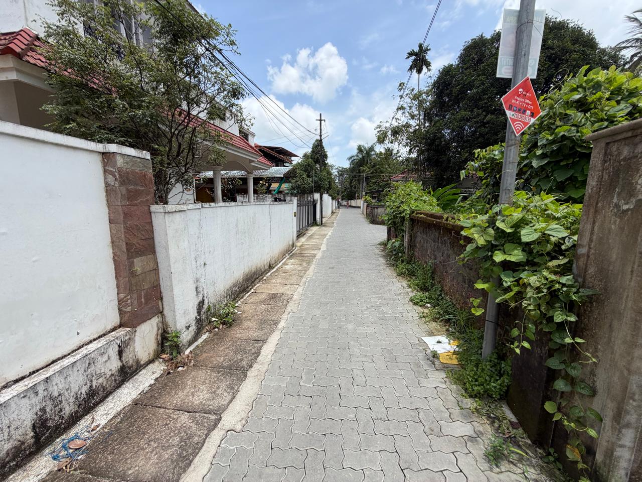 7.800 cents of Land