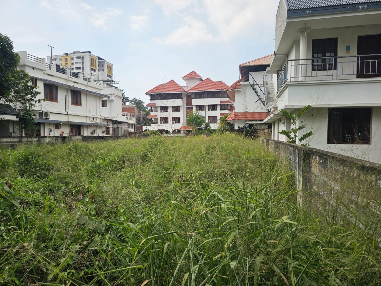 8.800Cents of Residential Land
