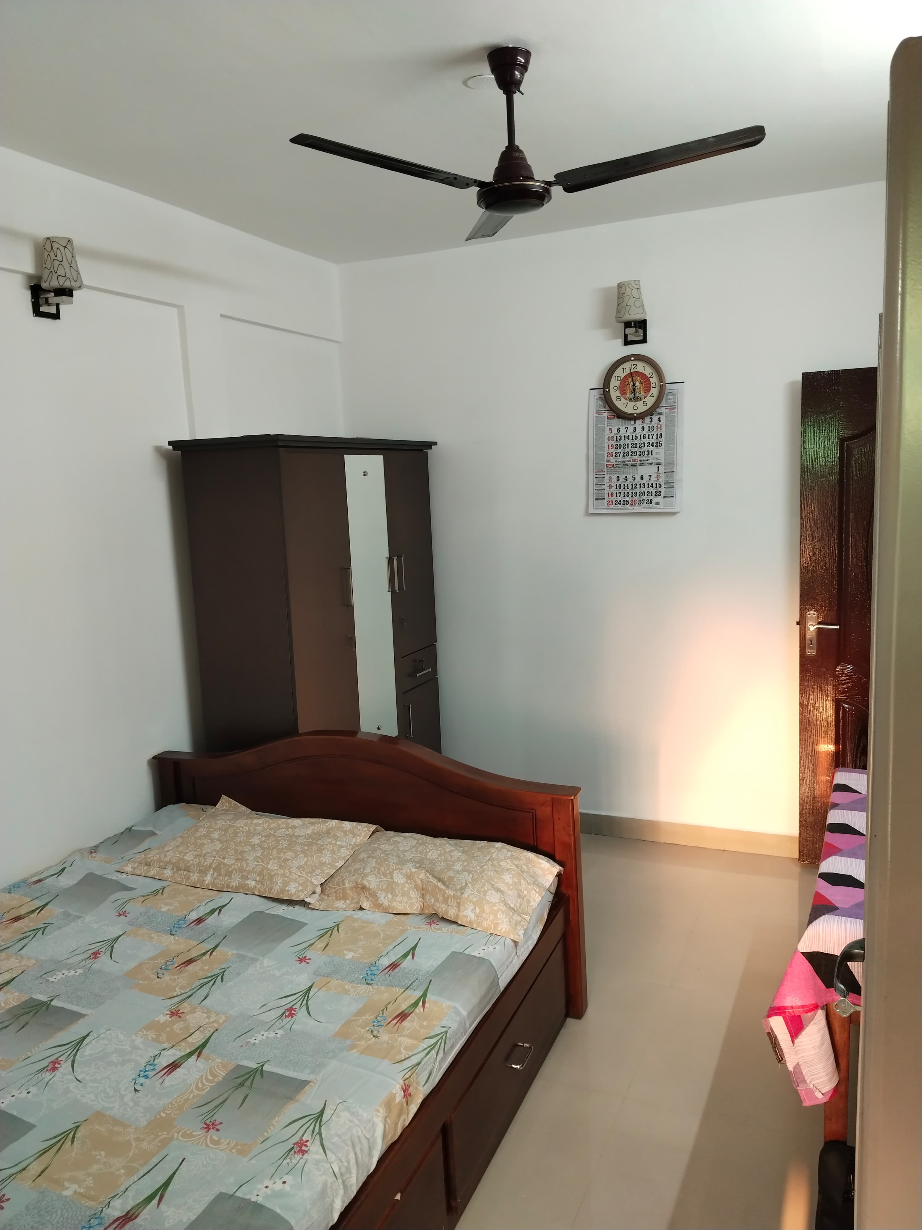 800sqft 2BHK Furnished Apartment