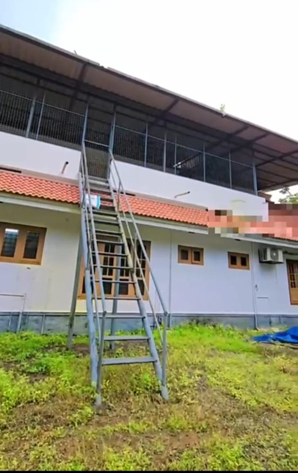 8500sqft 5BHK Semifurnished Luxury Bungalow