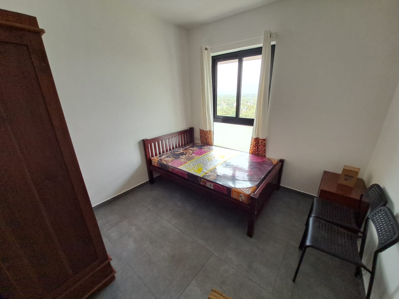 850sqft 2BHK Fully furnished Flat