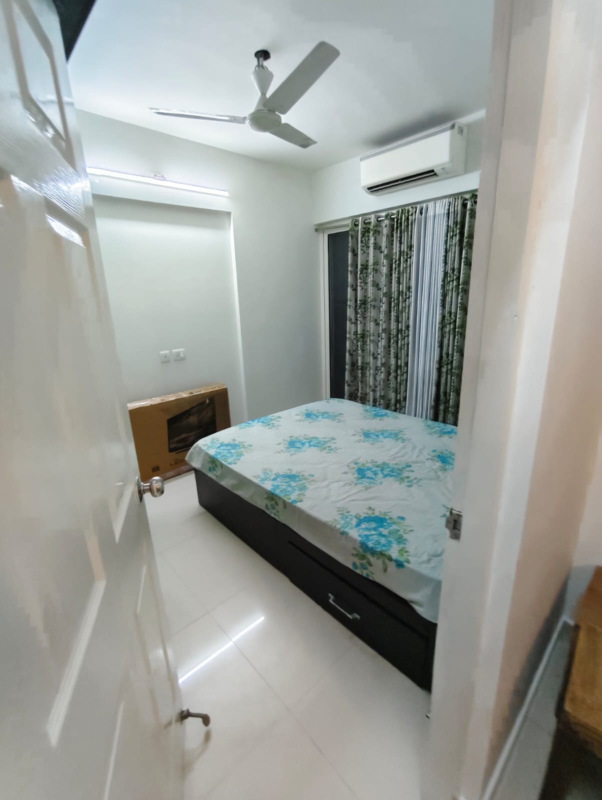 885sqft 2BHK Fully furnished Flat