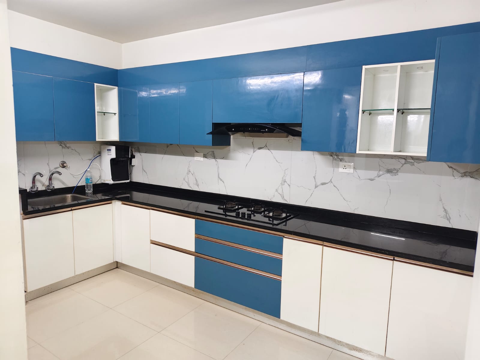 885sqft 2BHK Fully furnished Flat