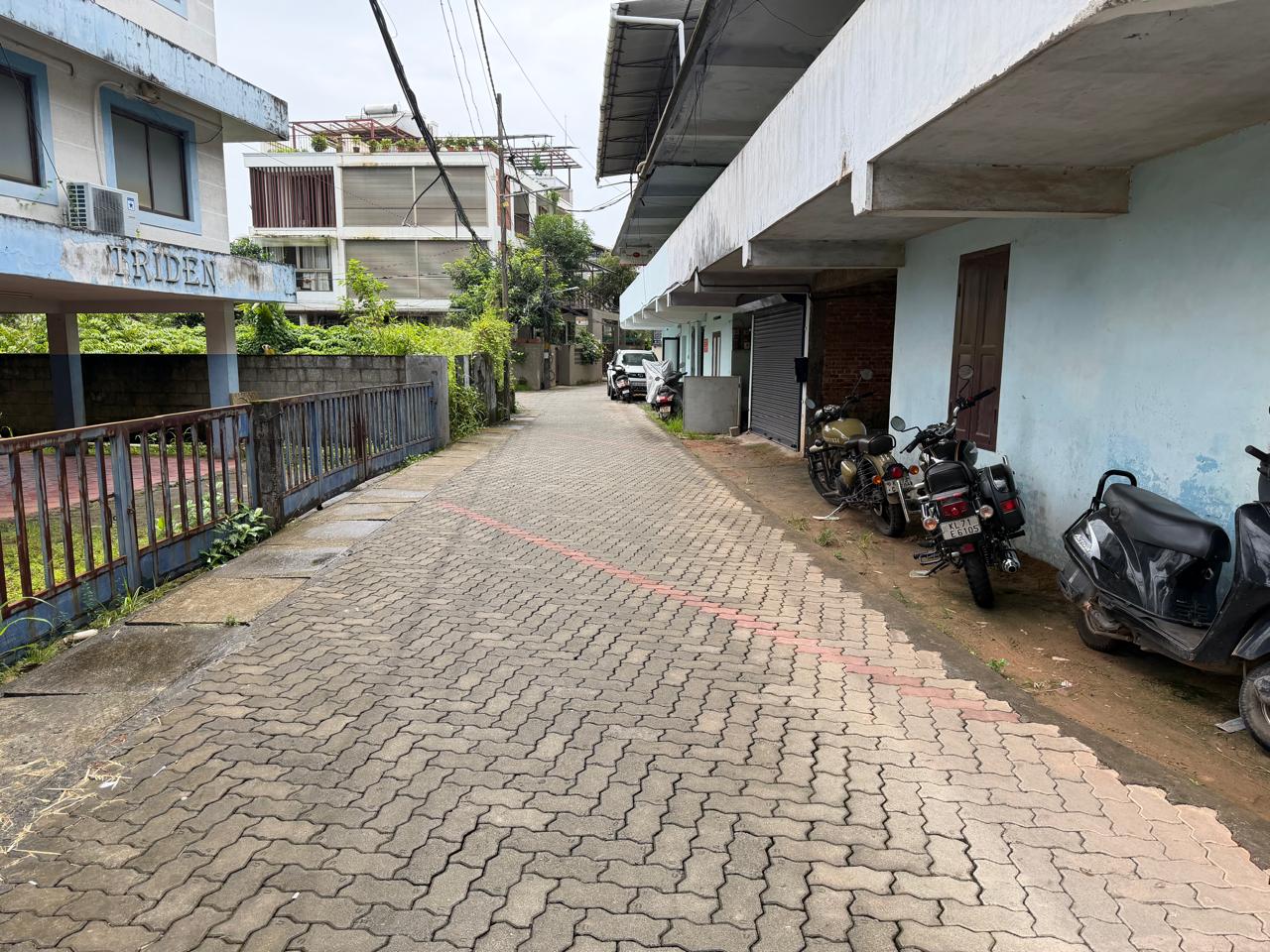 9.5 cents of Commercial Land