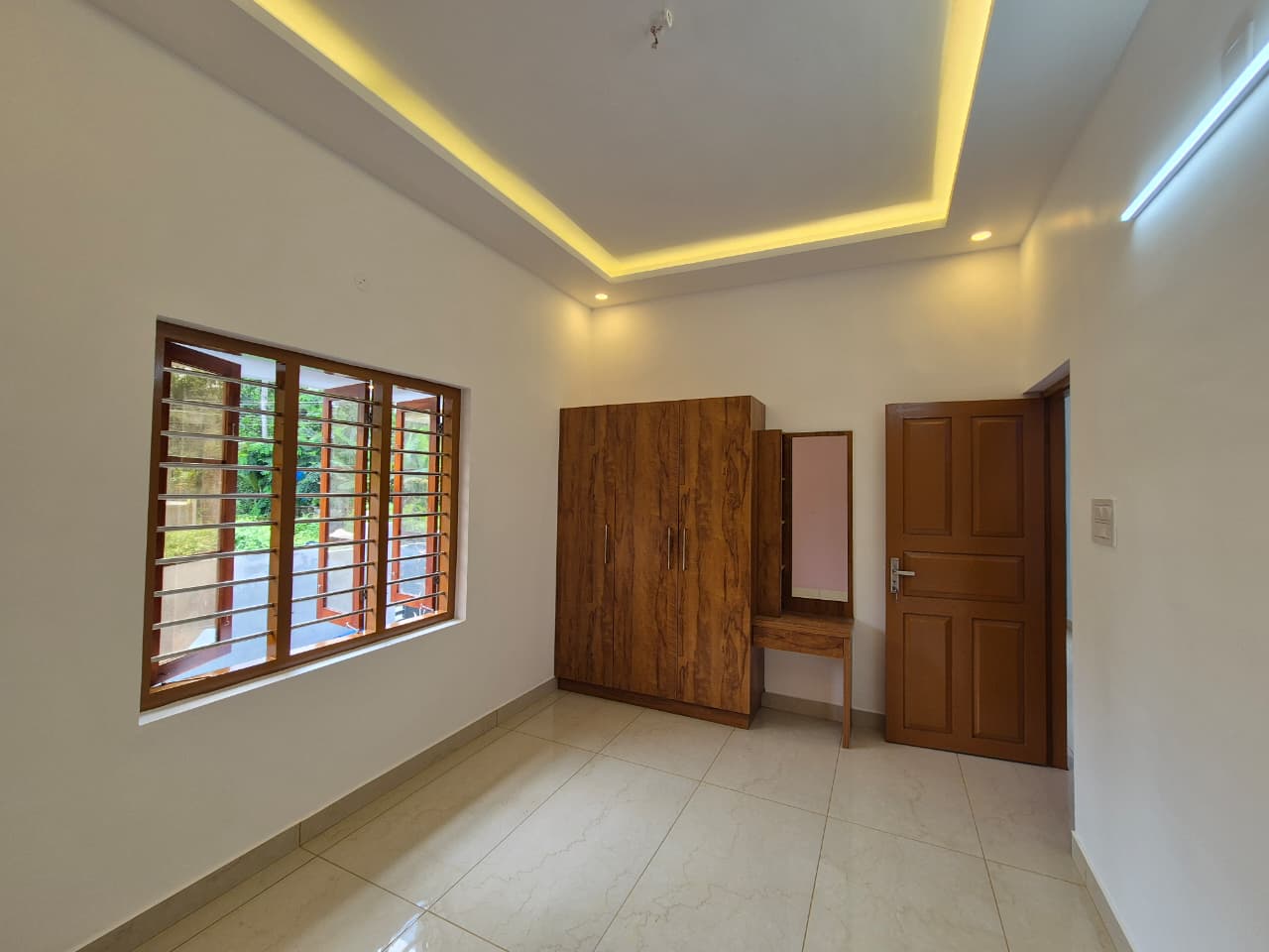 900sqft 3bhk House