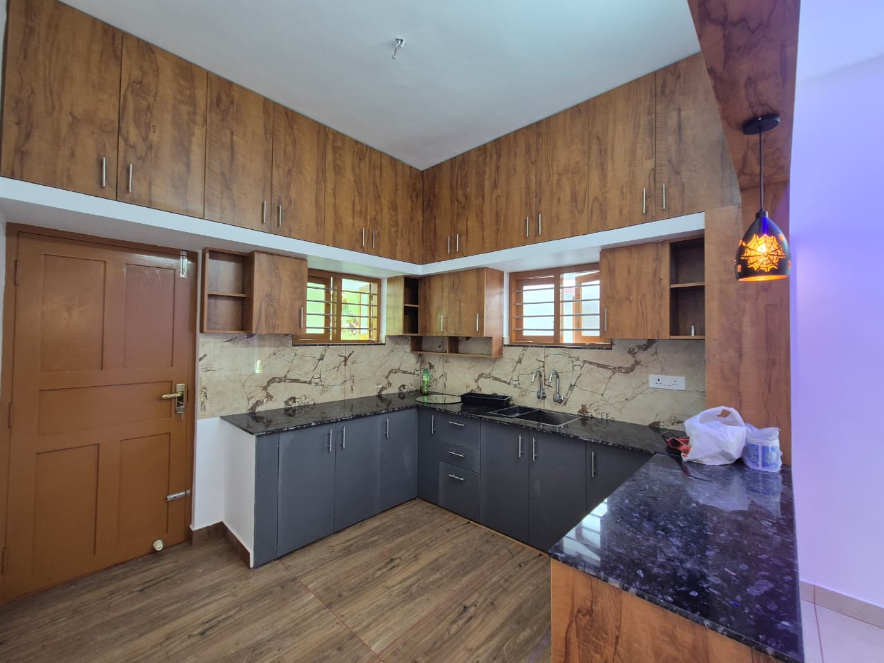 900sqft 3bhk House