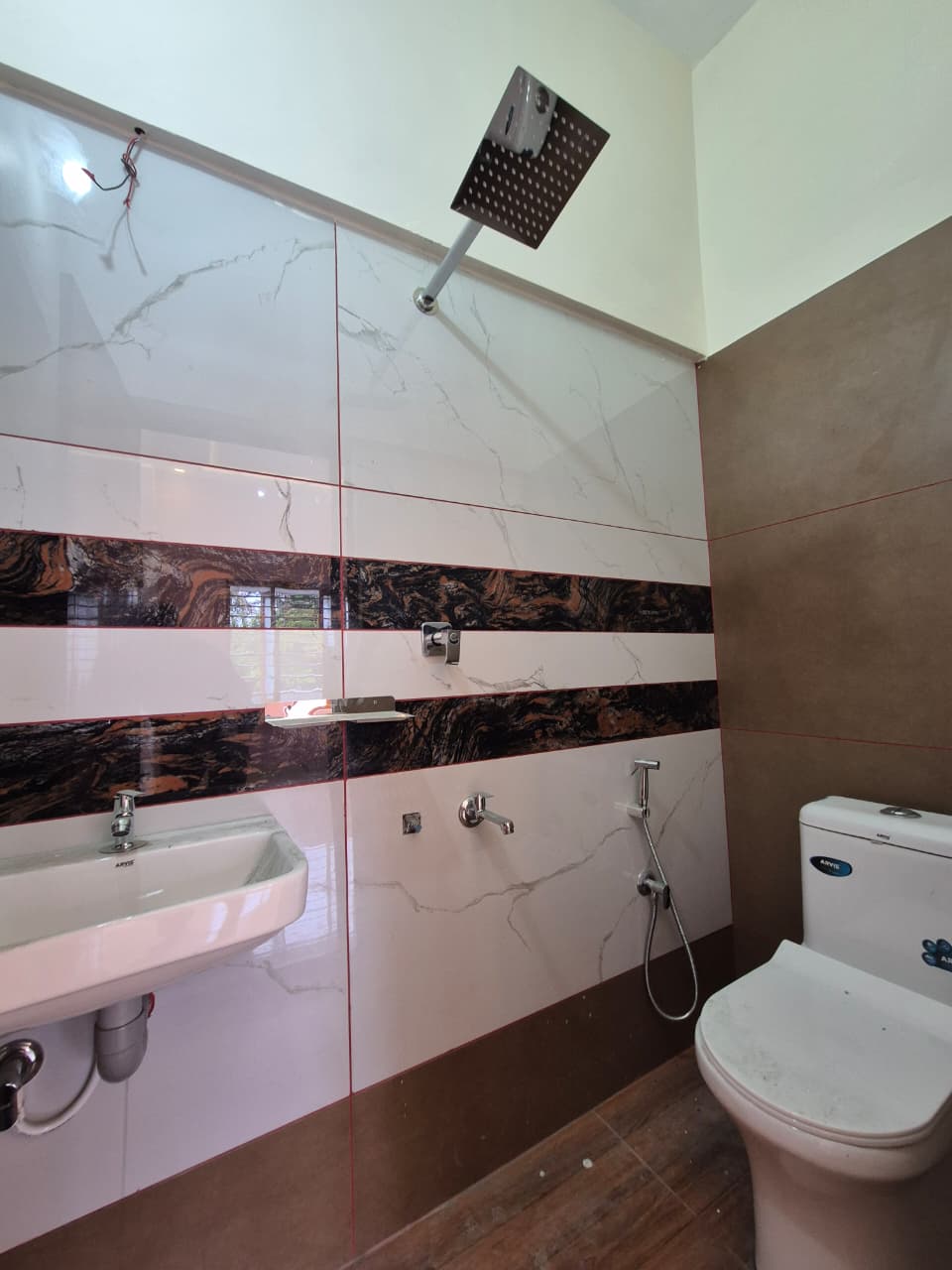 900sqft 3bhk House