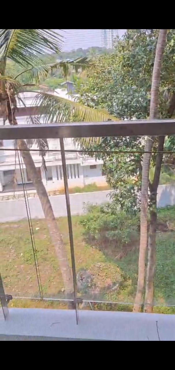975sqft 2BHK Semifurnished Flat