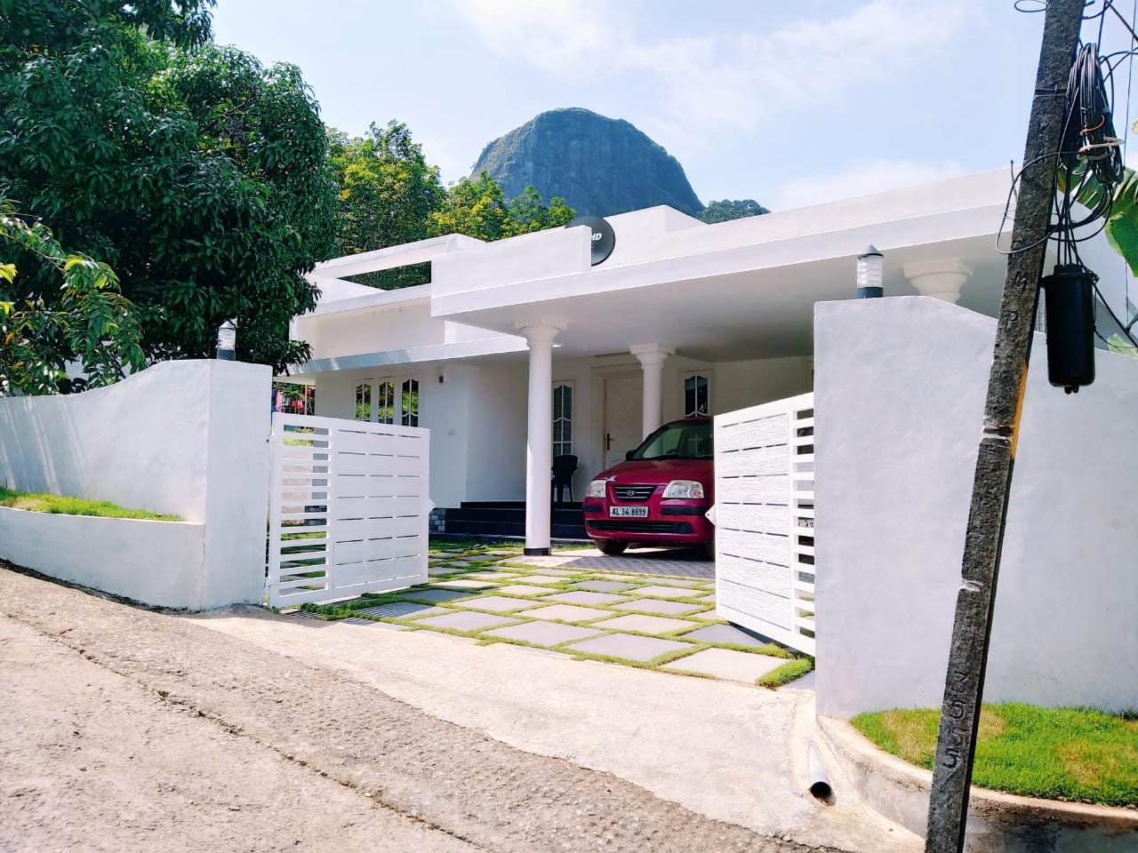 1389 sqft, 3BHK fully furnished Flat in Palarivattom