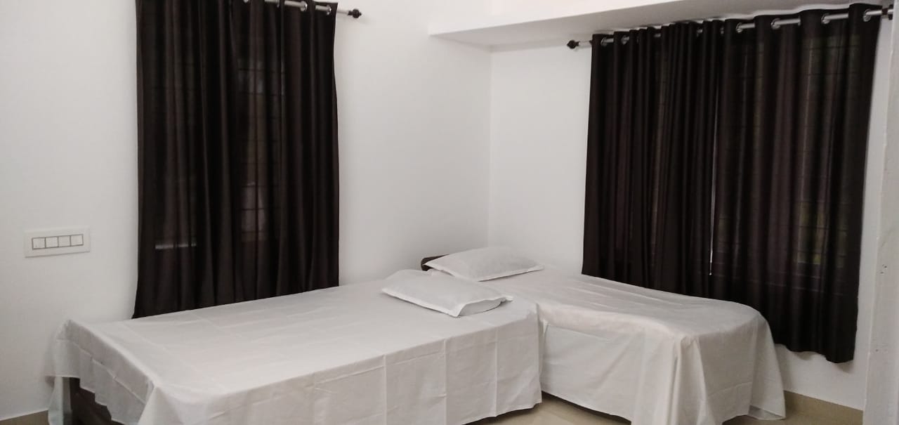 1389 sqft, 3BHK fully furnished Flat in Palarivattom