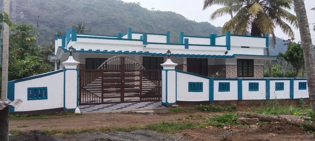 2BHK Semifurnished Flat Studiam Link Road, Kaloor,  1250 sqft