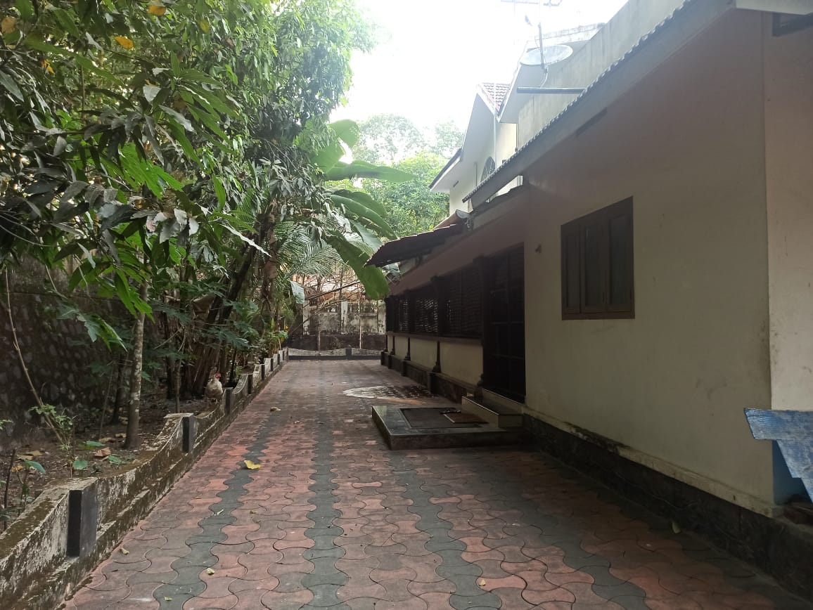 2 BHK Fully Furnished Flat near Seaport Airport Road, Kakkanad,900 sqft