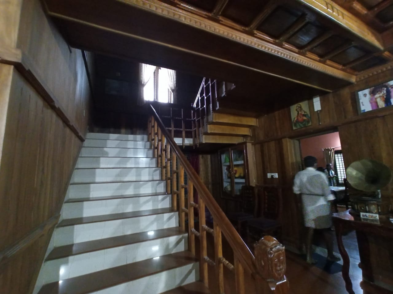 2 BHK Fully Furnished Flat near Seaport Airport Road, Kakkanad,900 sqft