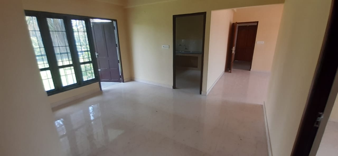2BHK Semifurnished Flat in Aluva, 1020 sqft