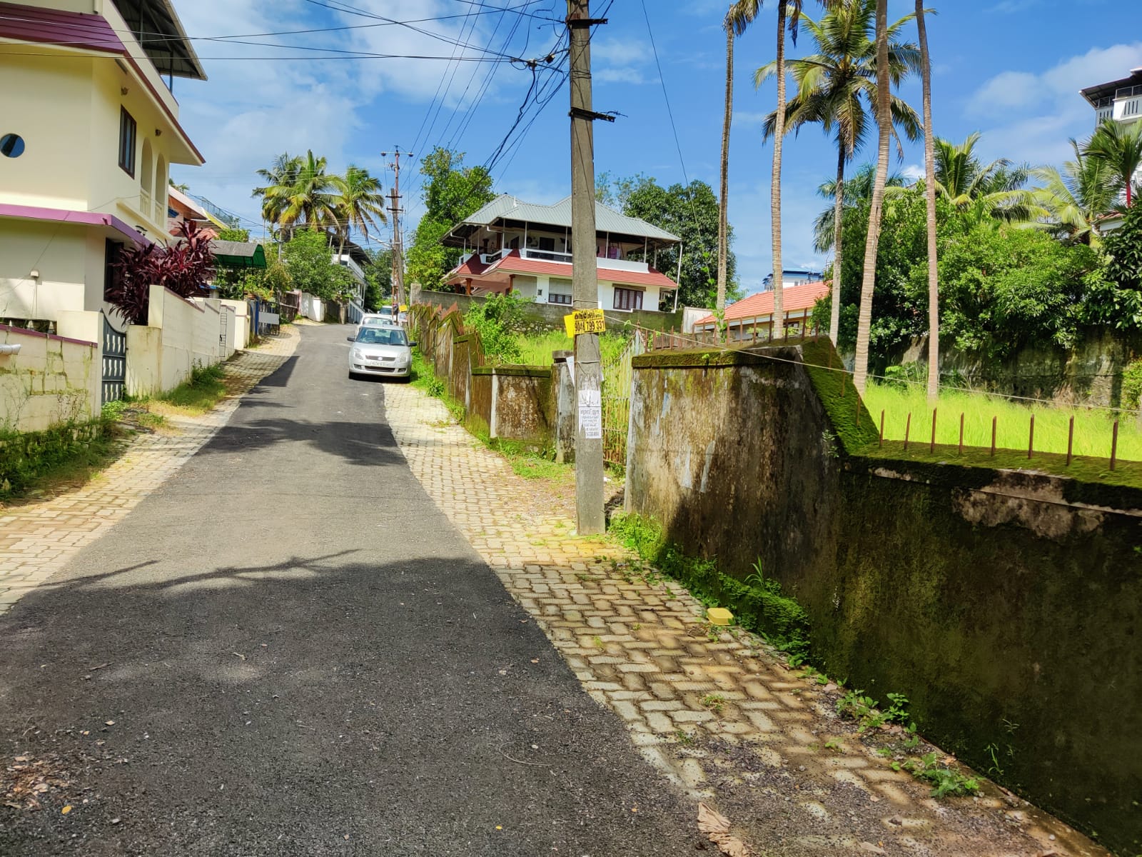 30 Cents of Land - for sale in Aluva, Kochi ( Ernakulam ), Kerala