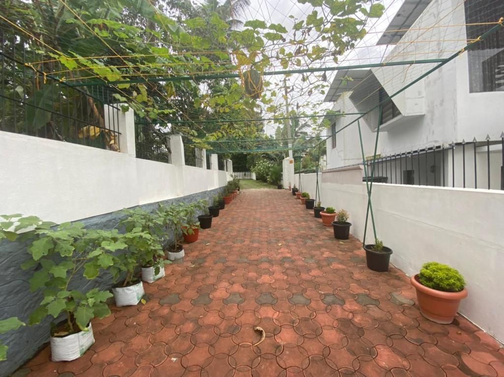 3500 Sqft Luxury house on 45 cent land for sale. - for sale in Choondy, Kochi ( Ernakulam ), Kerala